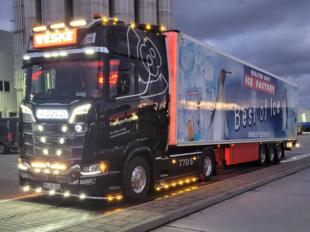 Scania 770S Kühlauflieger Front